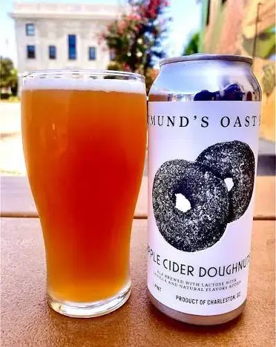 An image of the Edmunds Oast Apple Cider Doughnut ale and can. 